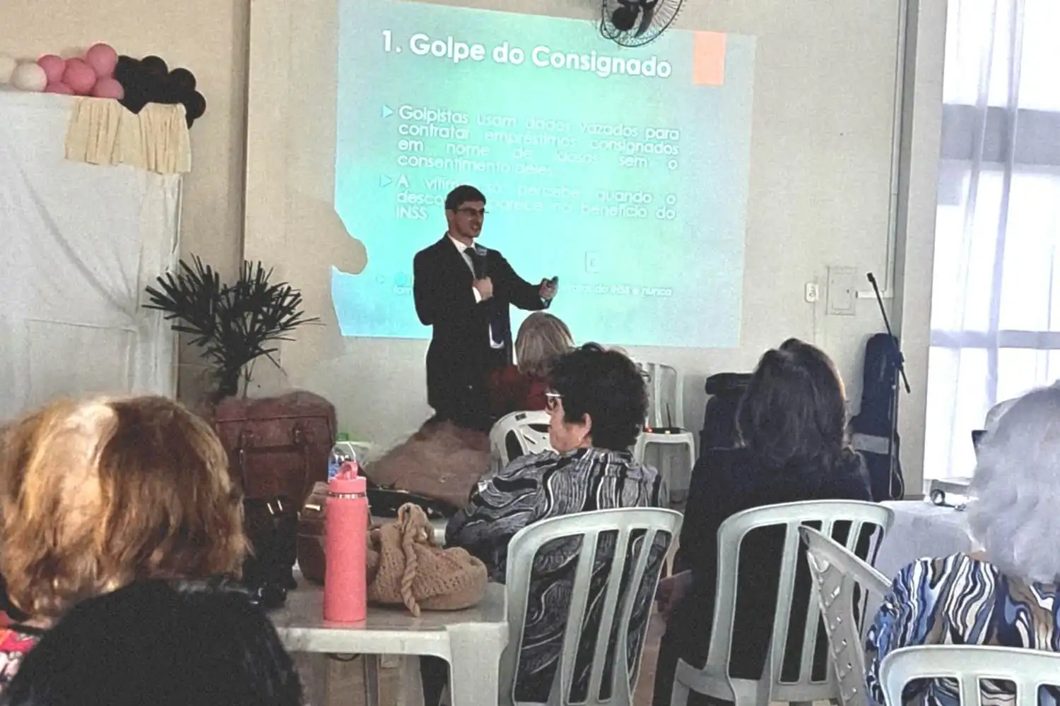 Centro de Convivência do Idoso esclarece a Pessoa Idosa sobre fraudes no INSS e golpes financeiros