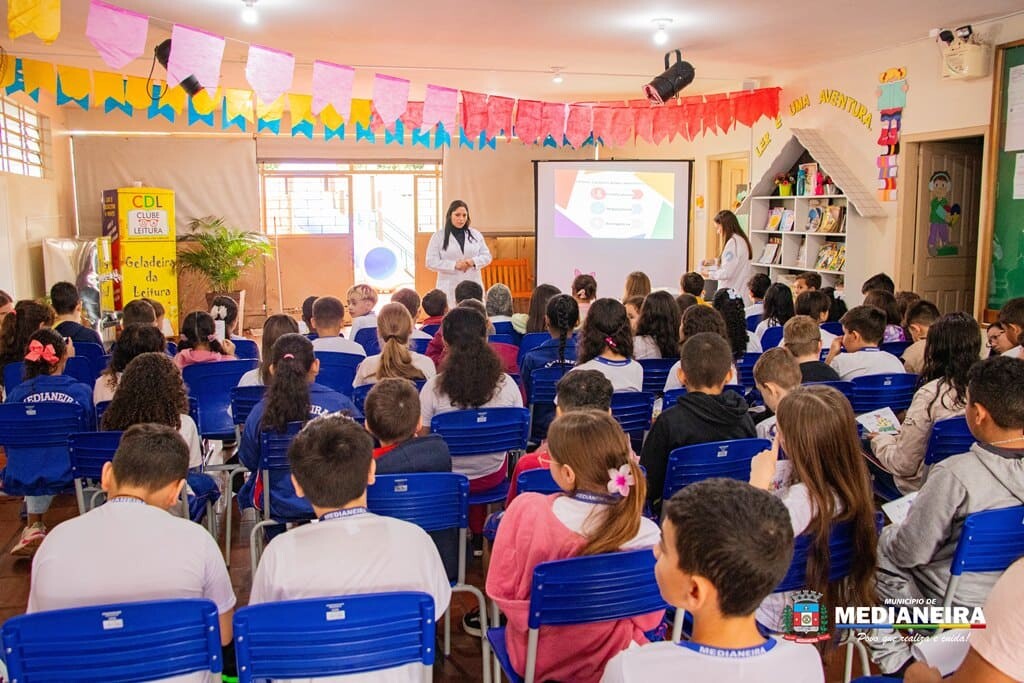 Educação trabalha importância da alimentação em alusão ao Dia da Conscientização Contra a Obesidade Infantil